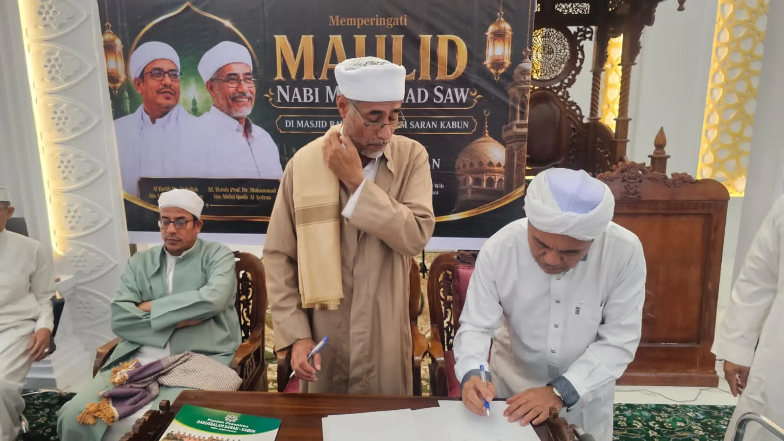 Acara penandatangani Perjanjian kerjasama (MoU) antara Univ.Tarim Yaman dengan Ponpes Darussalam Saran Kabun  dan Direktur STAISA Pekanbaru  pada tgl 23 Agustus 2026.