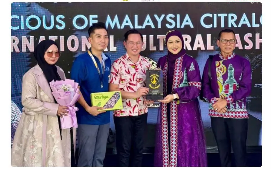 Batik Kampar Tampil di International Cultural Fashion Week